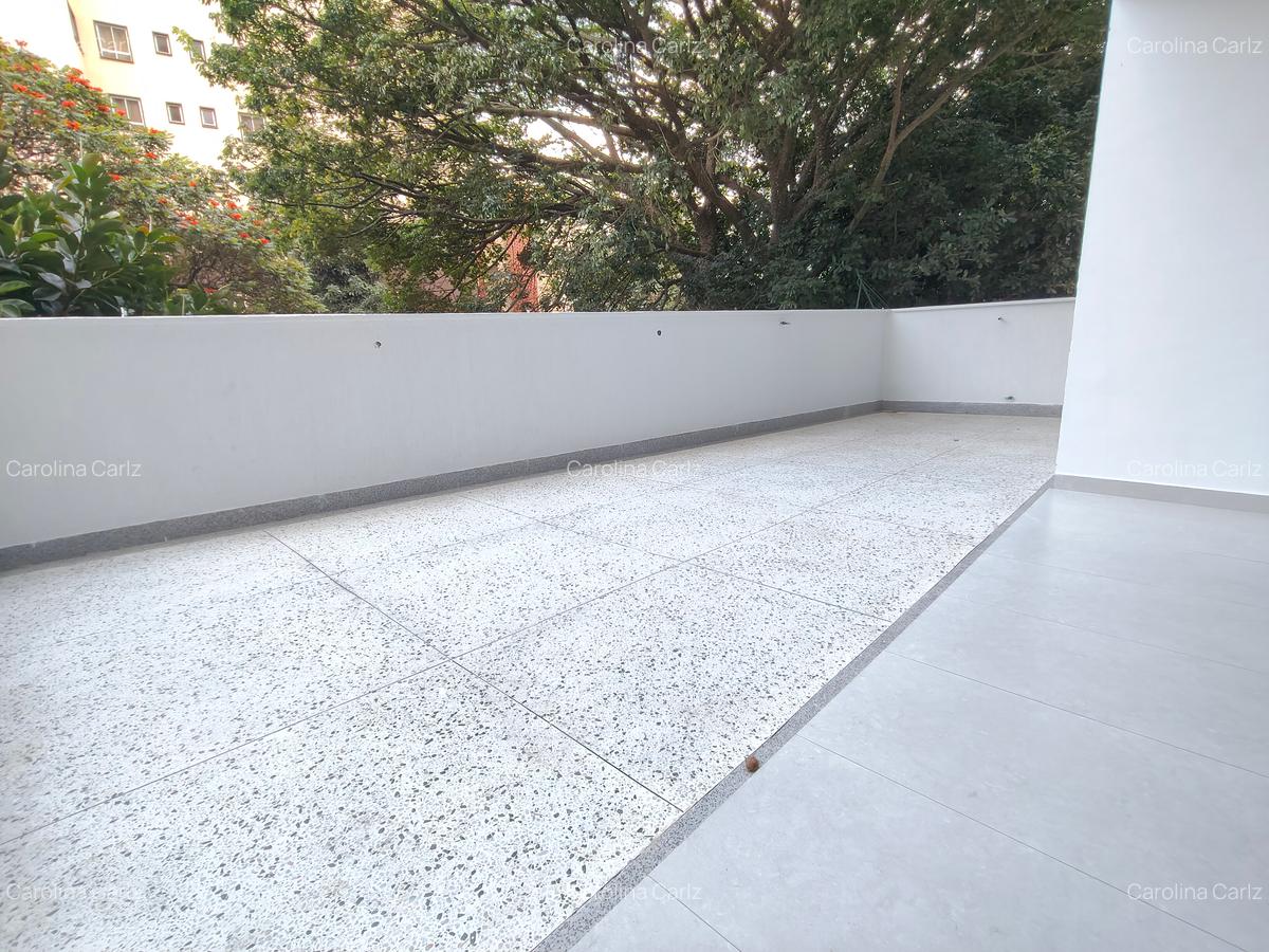 2 Bed Apartment with En Suite in Brookside - 2