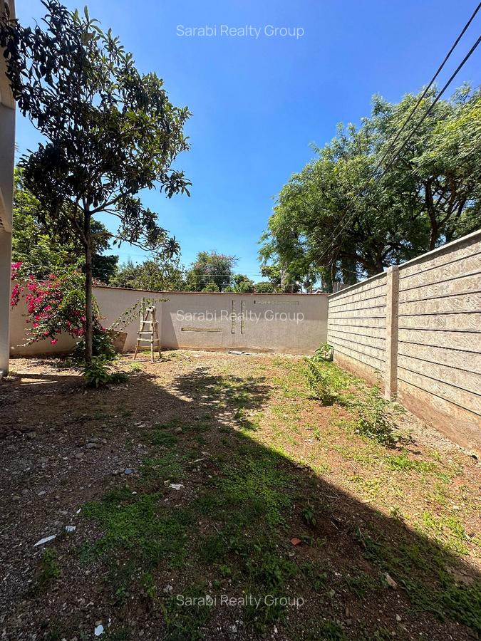 5 Bed Townhouse with En Suite in Lavington - 12