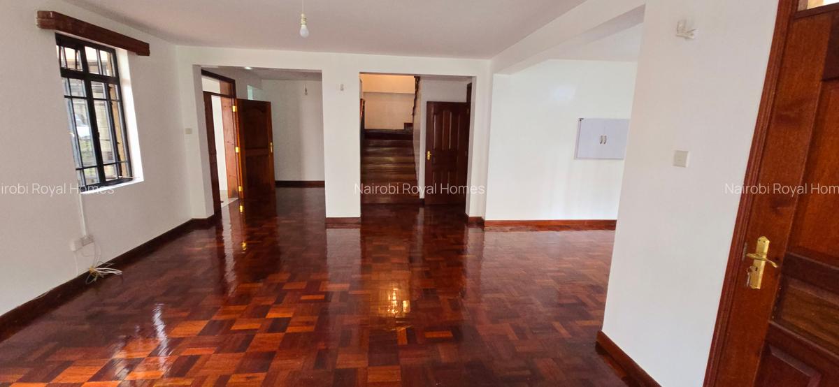 4 Bed Townhouse with En Suite at Gitanga Road - 18