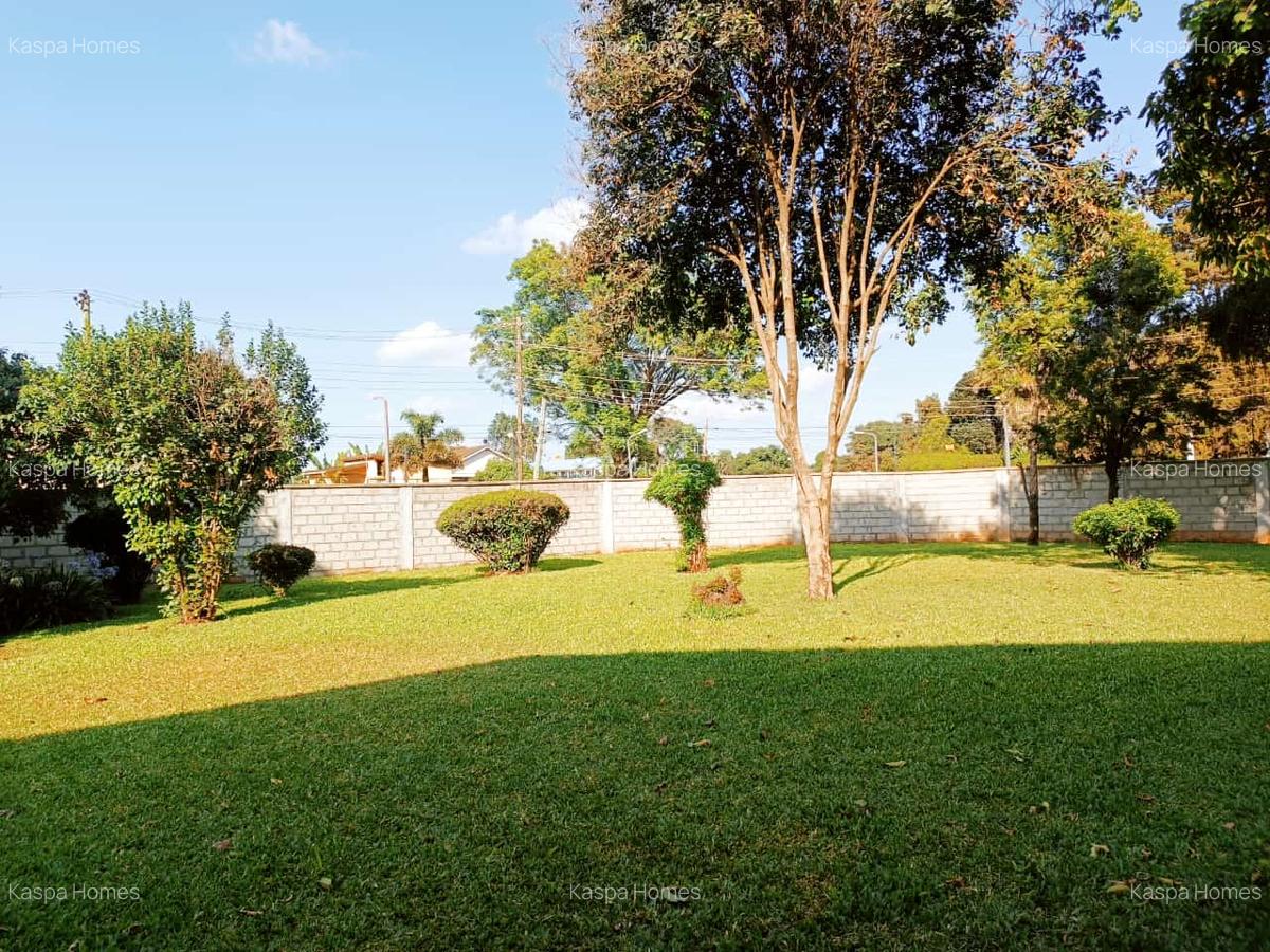5 Bed House with En Suite in Loresho - 11