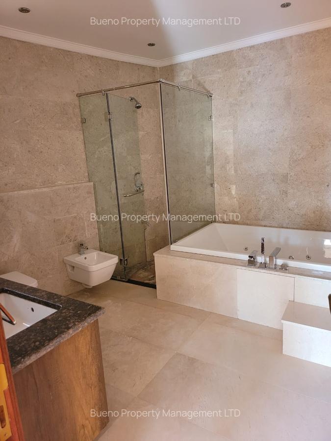 5 Bed House with Staff Quarters in Kilimani - 11