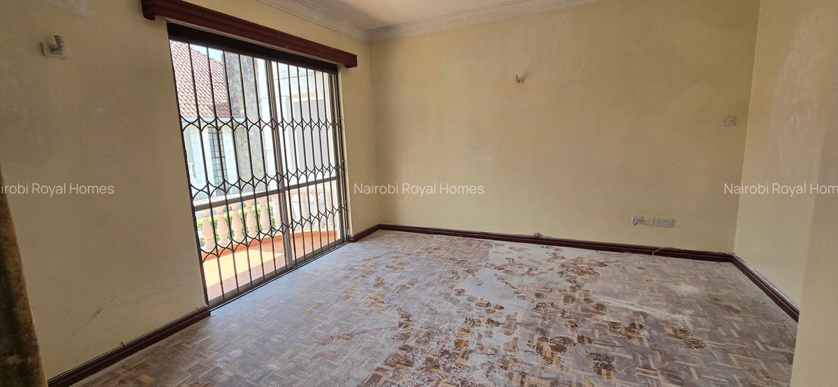 4 Bed Townhouse with En Suite at Lavington Green - 9
