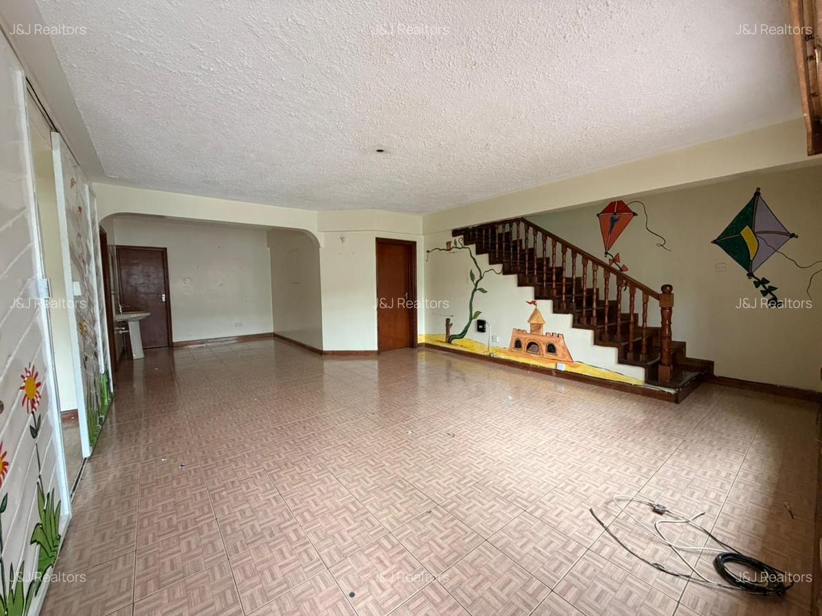 Commercial Property with Fibre Internet in Lavington - 4