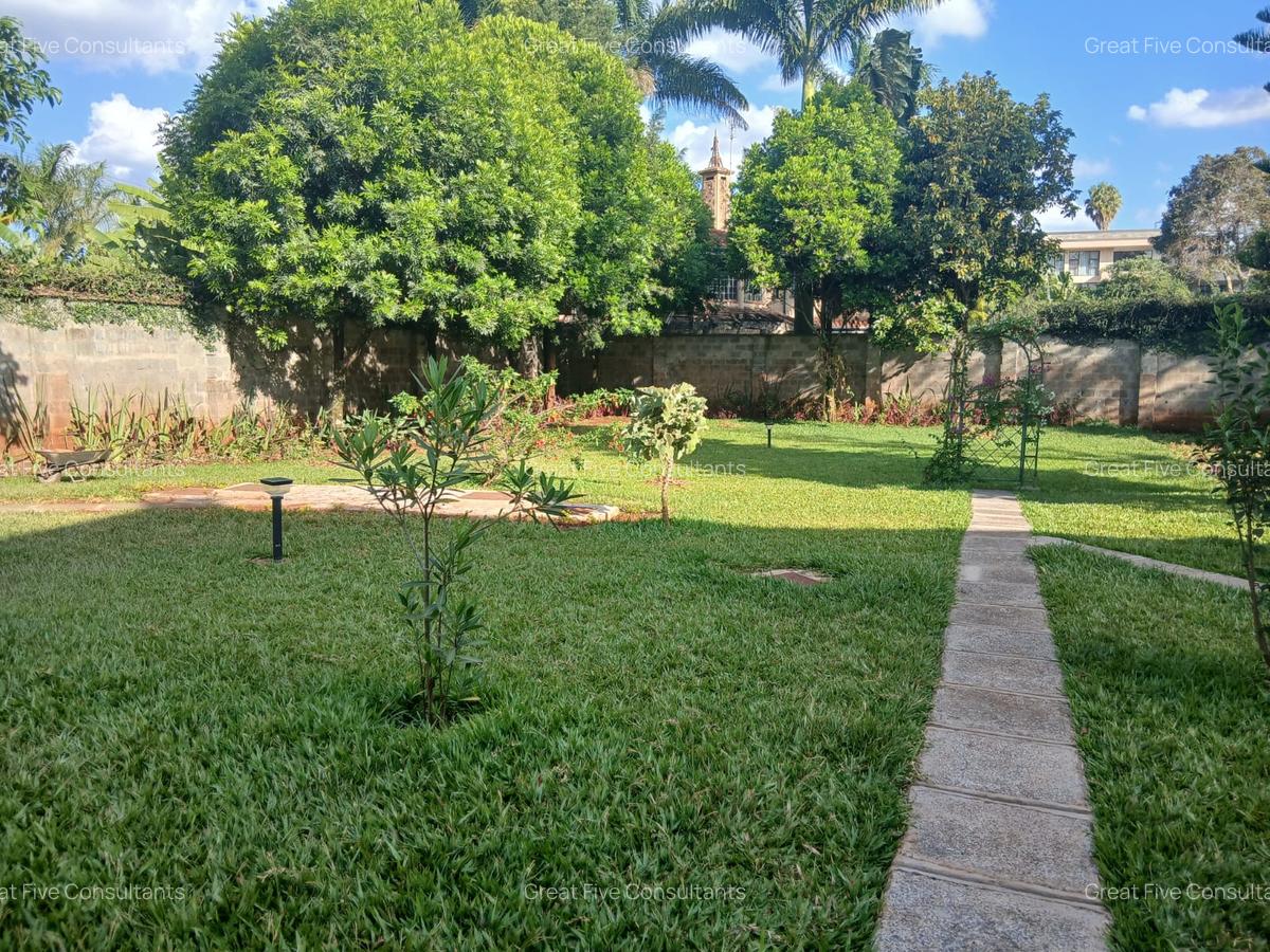 4 Bed Villa with En Suite in Runda - 16