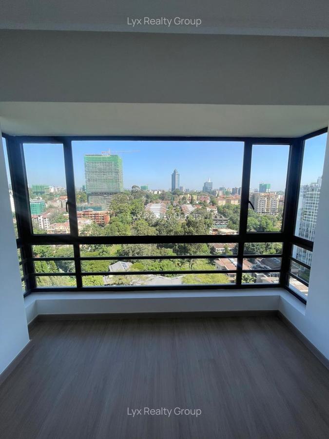 2 Bed Apartment with En Suite in Riverside - 16