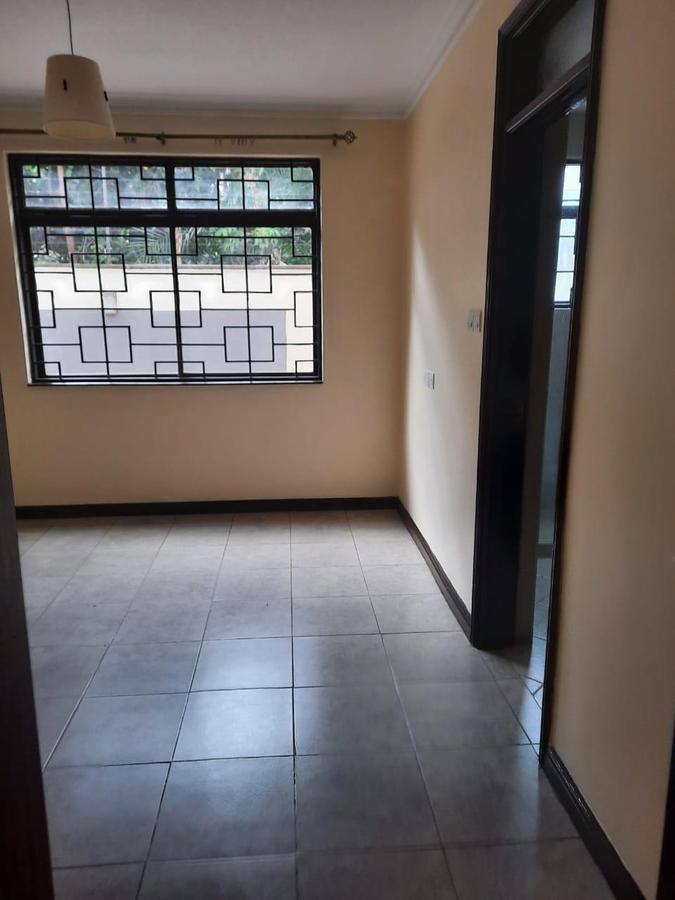 3 Bed Apartment with En Suite in Lavington - 19