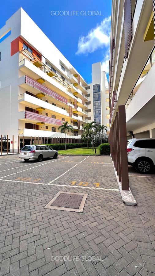 3 Bed Apartment with En Suite at Garden City Mall - 6