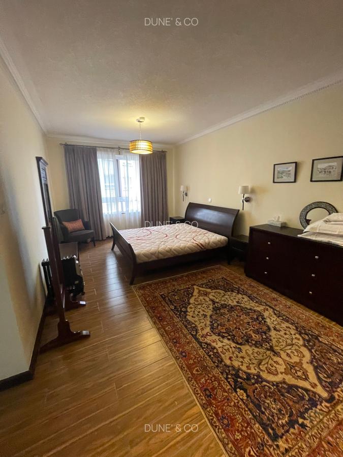 Serviced 3 Bed Apartment with En Suite in Brookside - 17