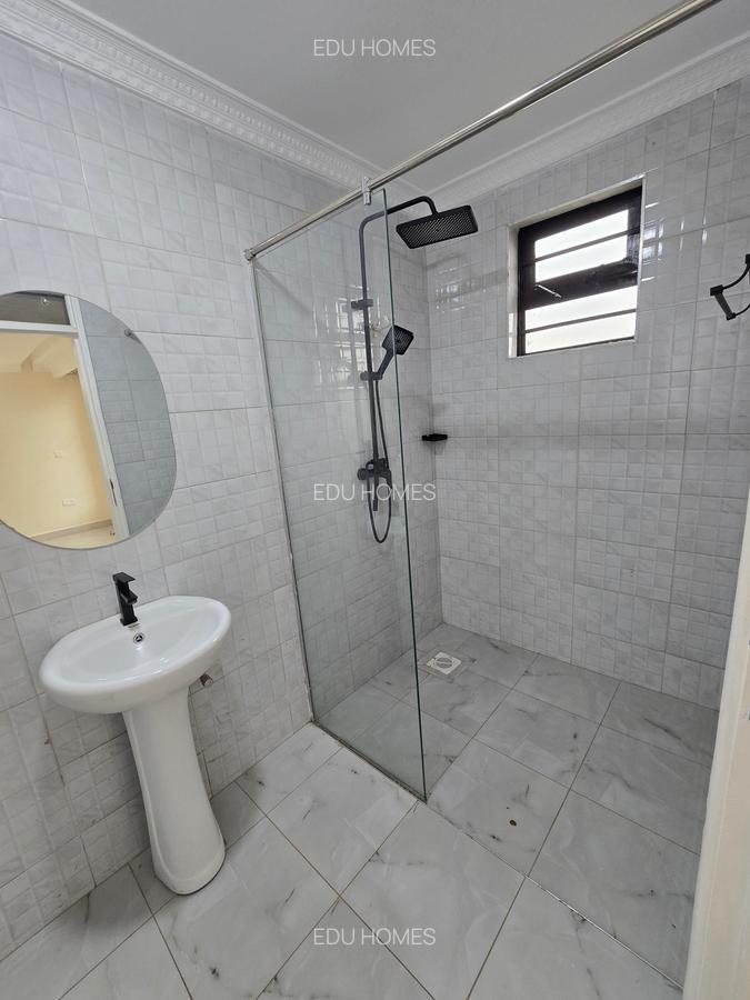 4 Bed House with En Suite at Thikaroad - 14