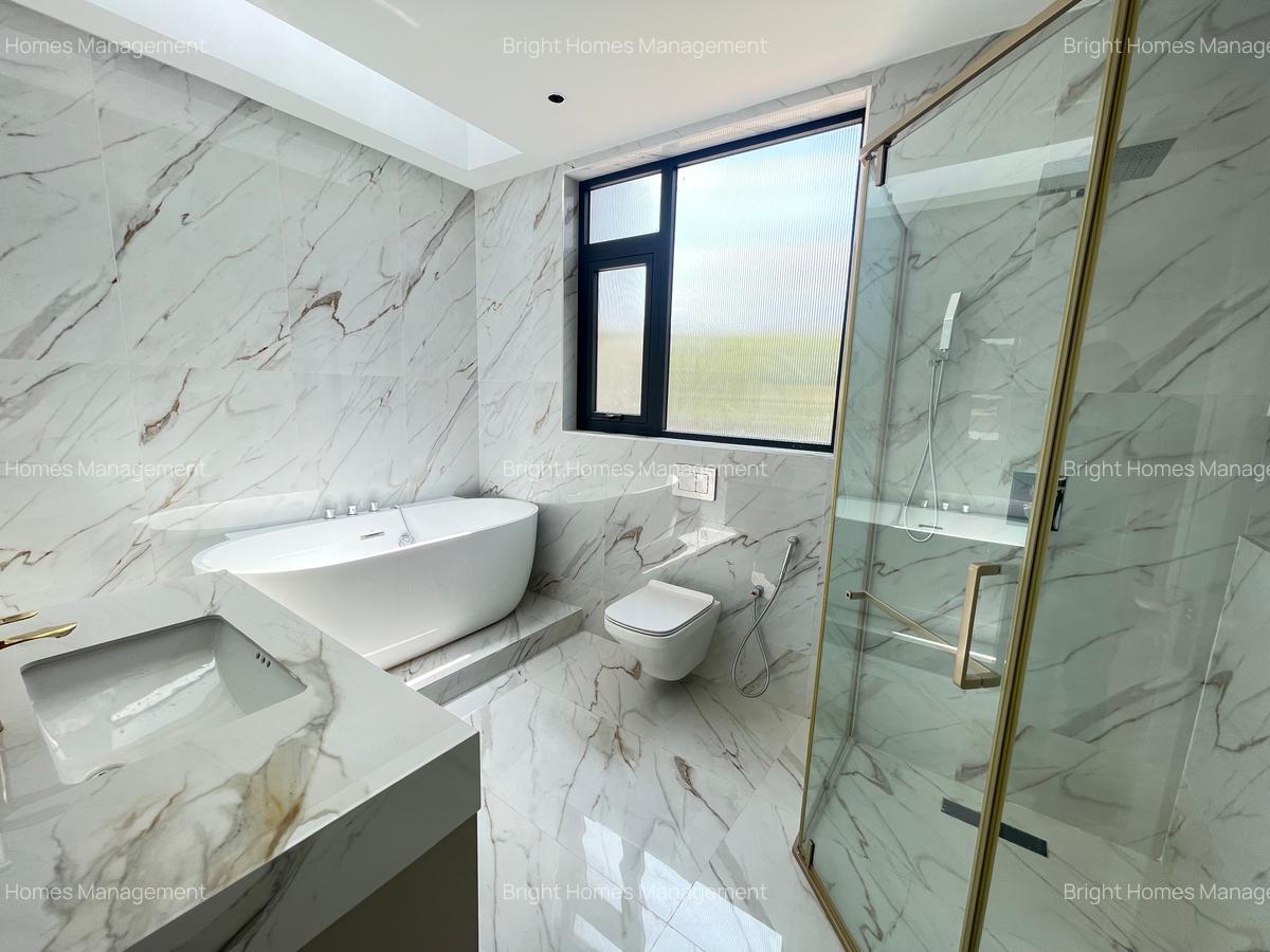 5 Bed Townhouse with En Suite in Lavington - 7