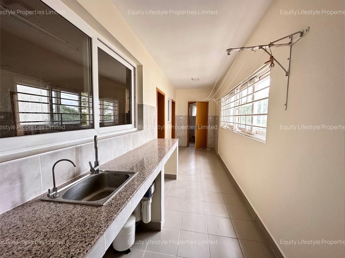 3 Bed Apartment with En Suite at Off Rhapta Road - 5