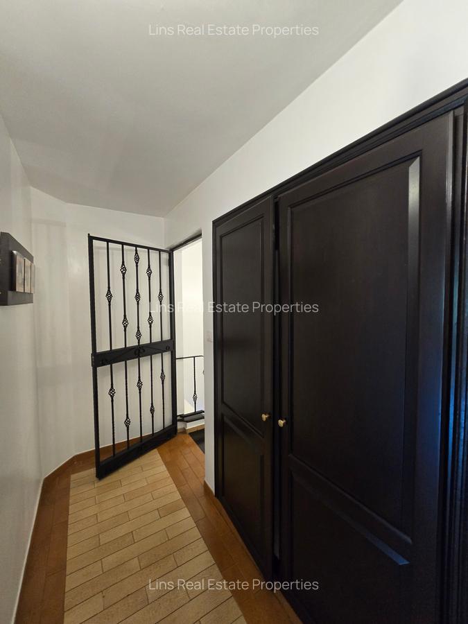 4 Bed Townhouse with En Suite in Westlands Area - 14