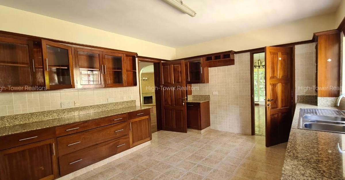 5 Bed House with En Suite in Karen - 4