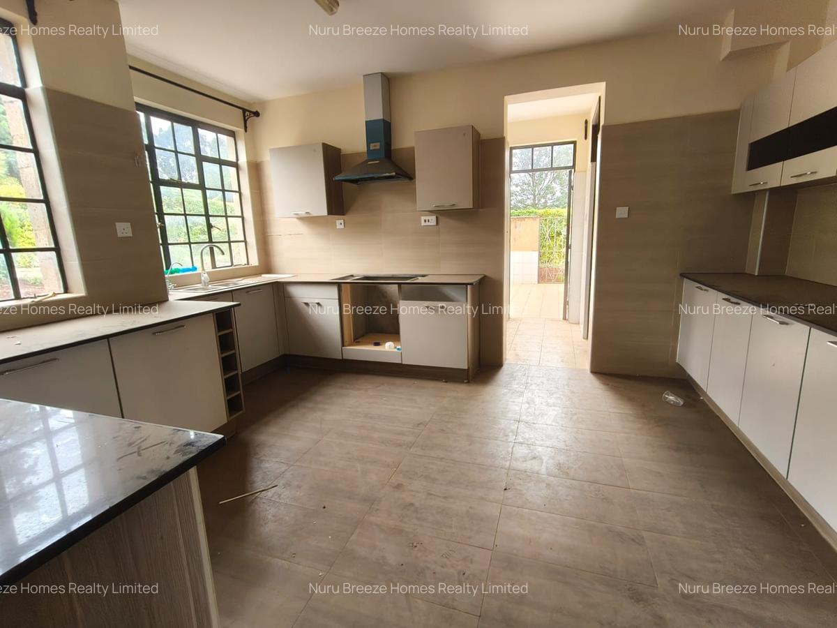 5 Bed Townhouse with En Suite in Karen - 13