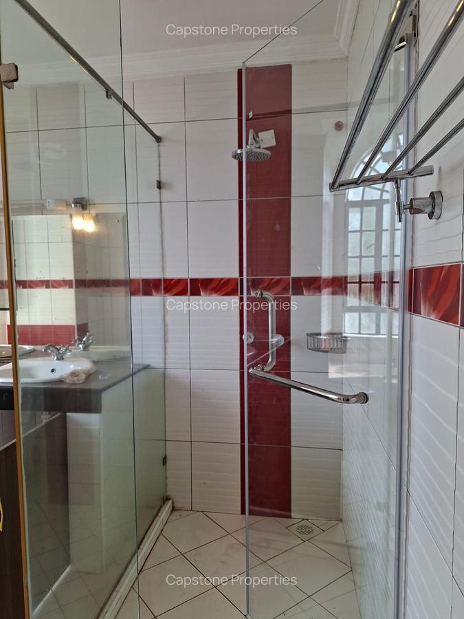 4 Bed Townhouse with En Suite at Runda - 16