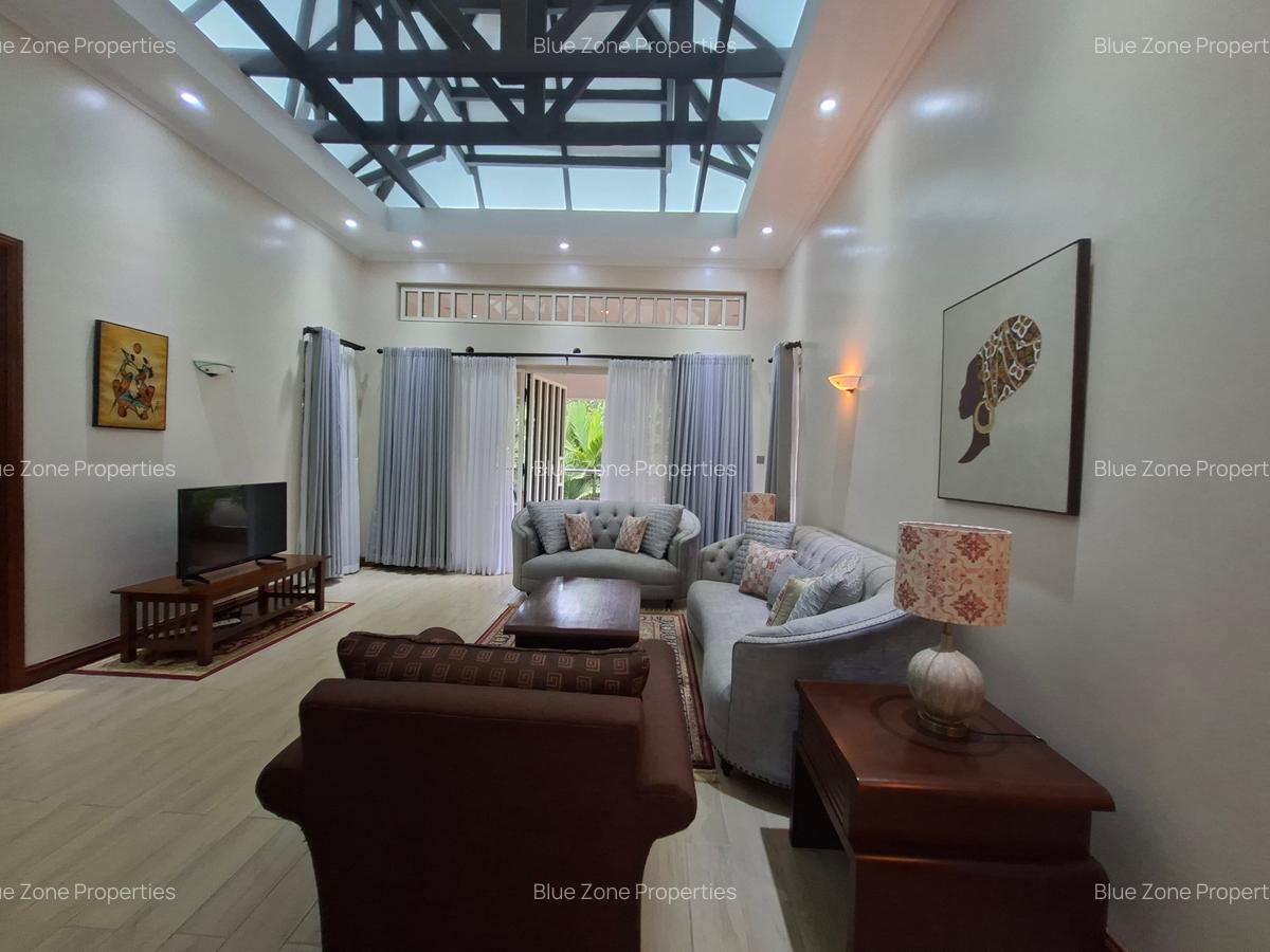 Serviced 2 Bed Apartment with En Suite at Runda - 7