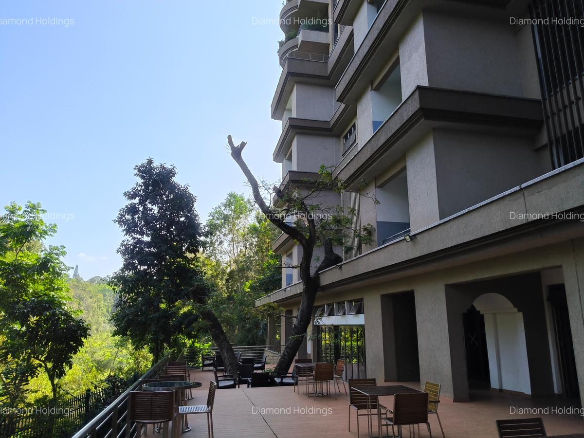 3 Bed Apartment with En Suite at Parklands - 1