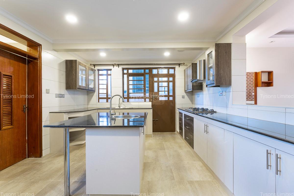 4 Bed Townhouse with En Suite in Ngong - 7