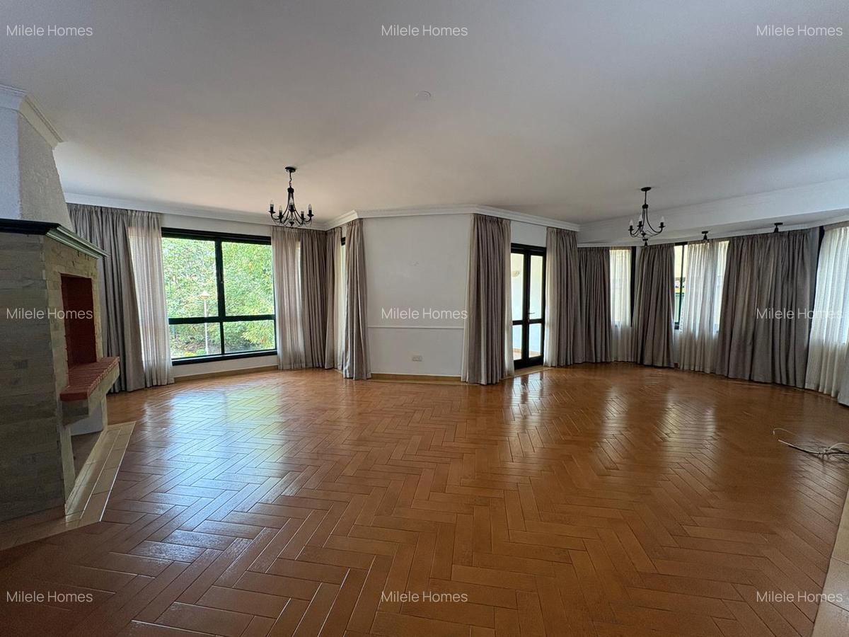 4 Bed Townhouse with En Suite at Grevillea Groove - 1