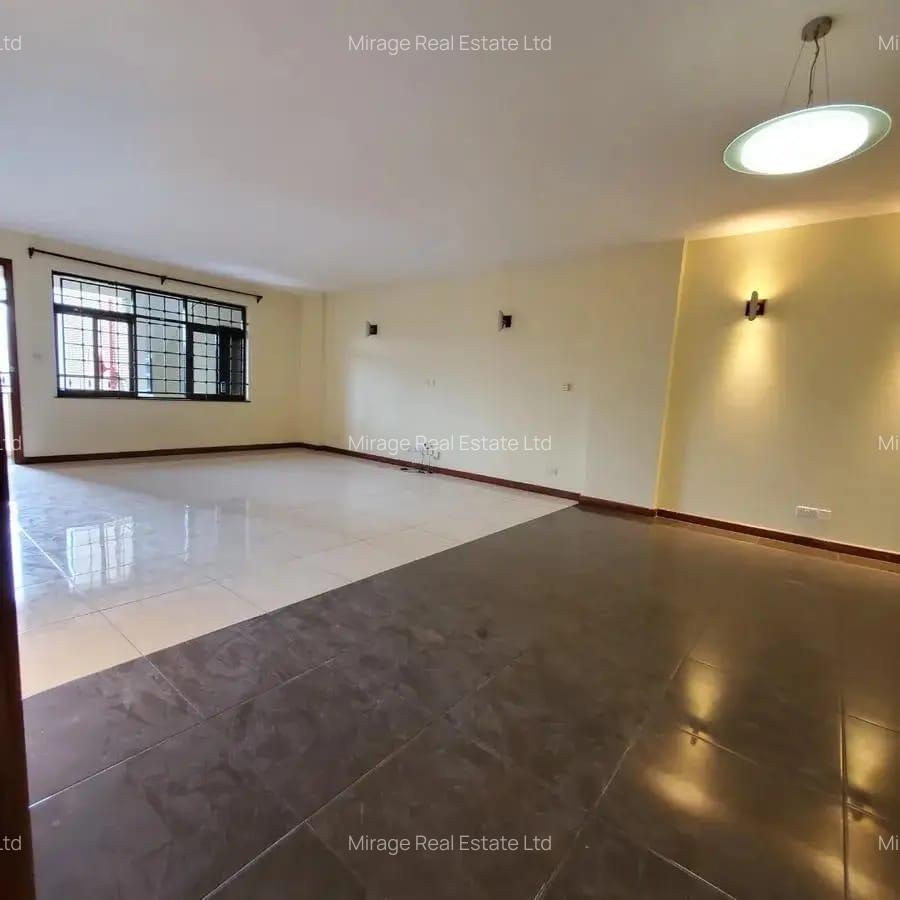 3 Bed Apartment with En Suite in Parklands - 4
