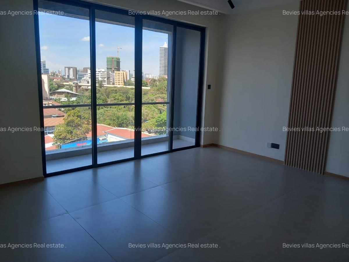 1 Bed Apartment with Swimming Pool in Riverside - 1