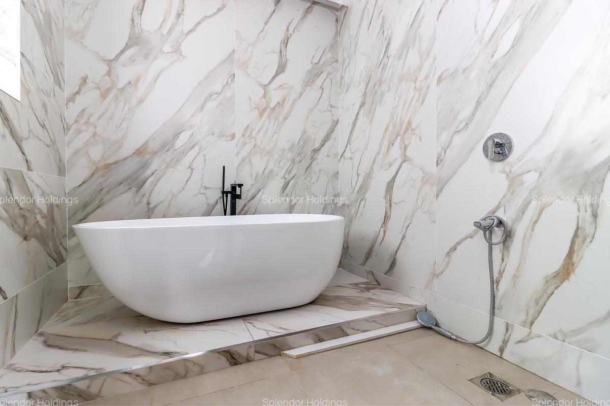 4 Bed Townhouse with En Suite in Lavington - 11