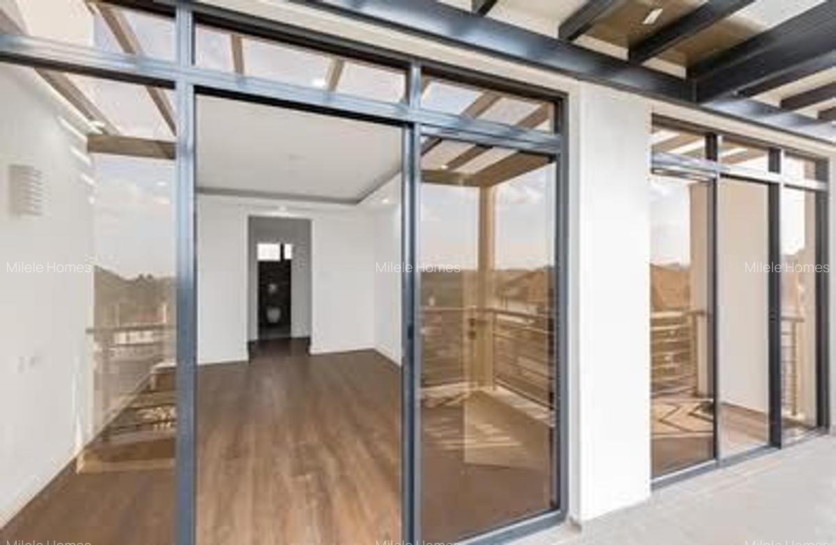 4 Bed Townhouse with En Suite in Loresho - 18