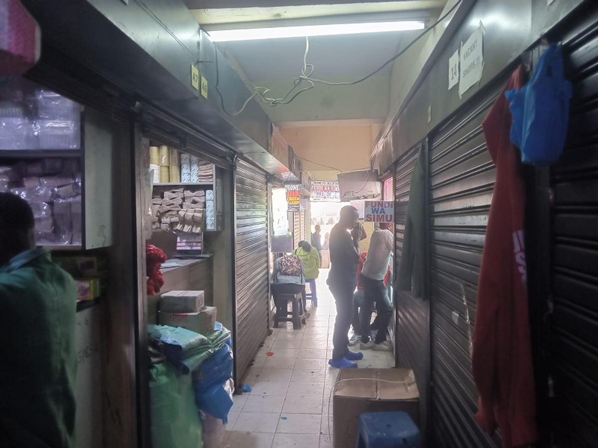 117 ft² Shop with Backup Generator in Nairobi CBD - 4