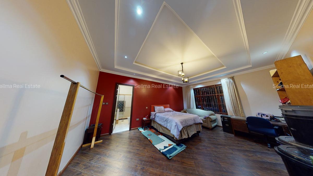 5 Bed House with En Suite at Muthaiga - 15