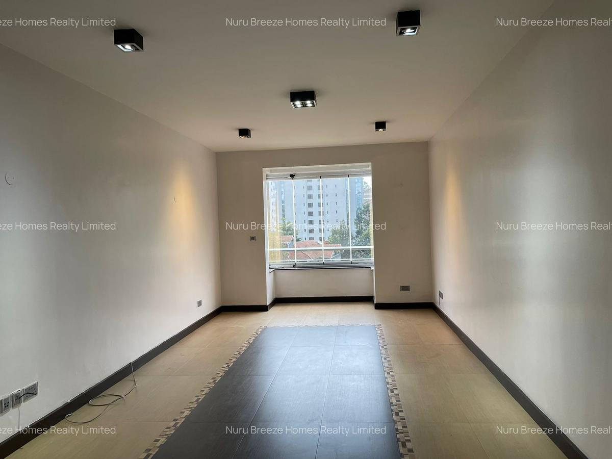 3 Bed Apartment with En Suite in Riverside - 8