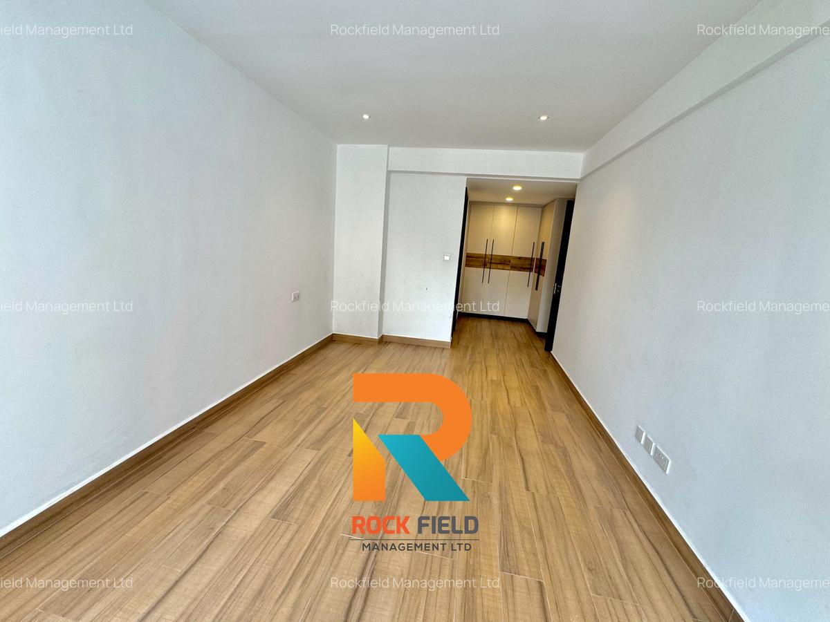 2 Bed Apartment with En Suite in General Mathenge - 15