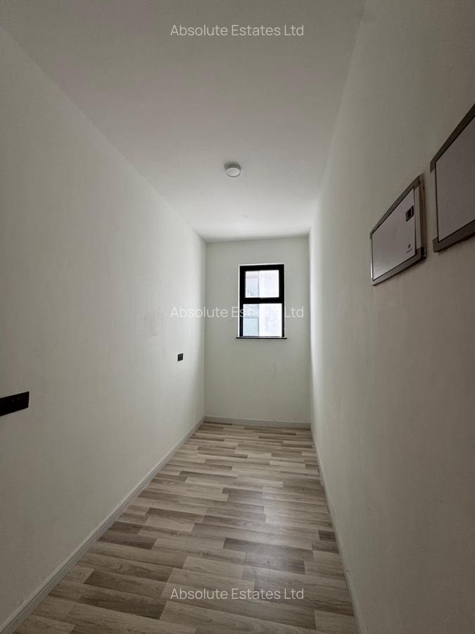 5 Bed Townhouse with En Suite in Lavington - 15