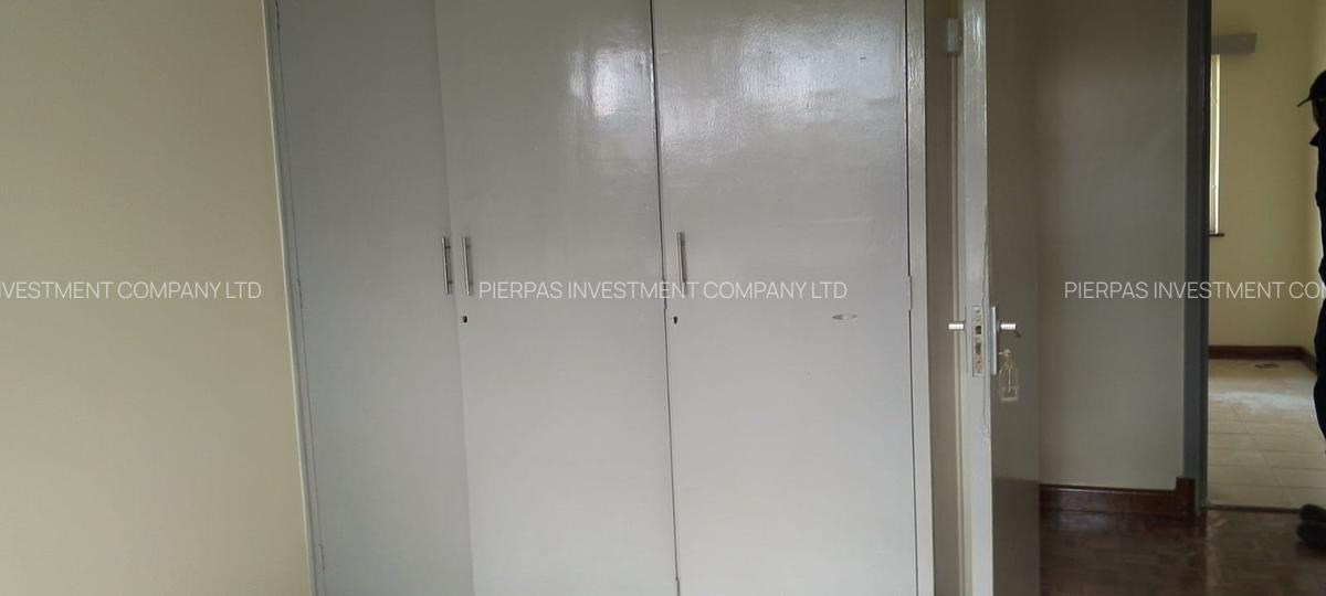 4 Bed Townhouse with En Suite in Garden Estate - 7