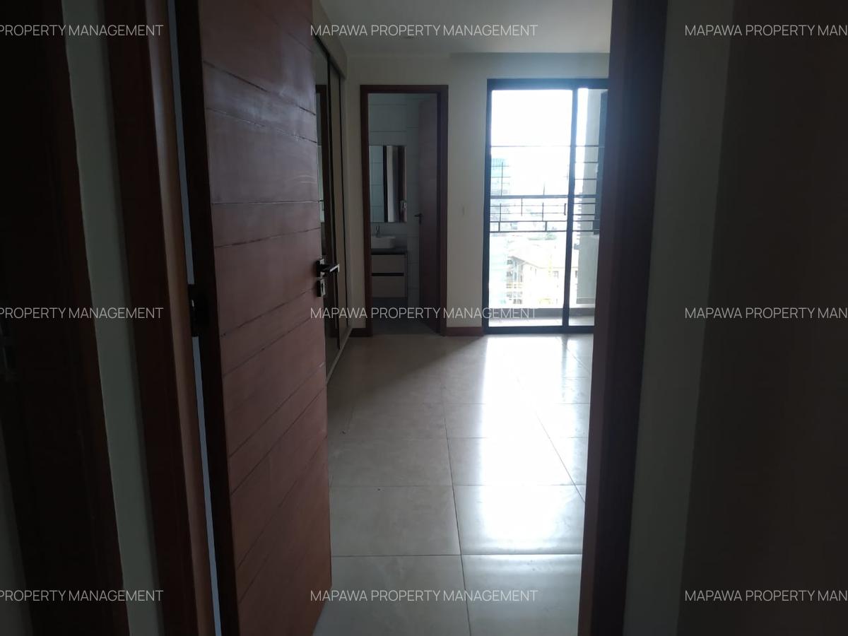 4 Bed Apartment with En Suite in Parklands - 15