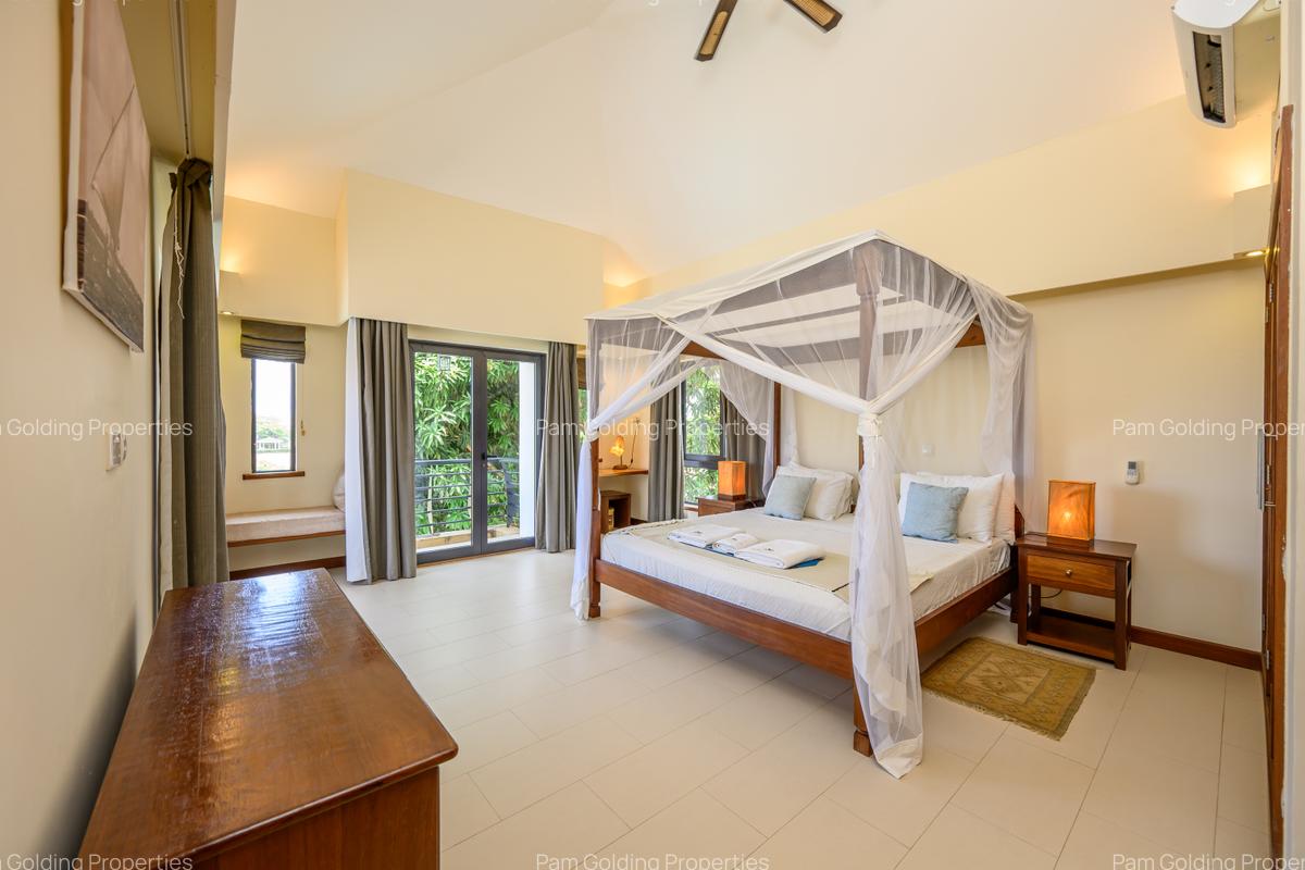 3 Bed Villa with En Suite at Mandharini - 14