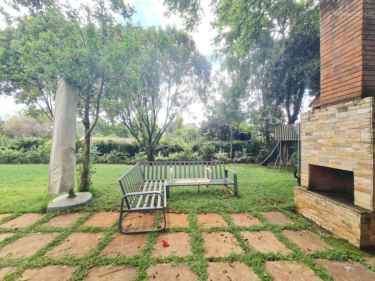 5 Bed House with En Suite at Loresho - 2