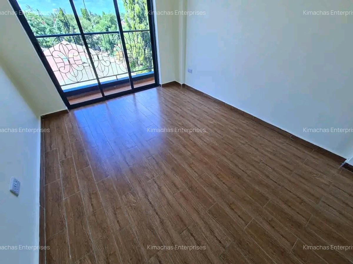 3 Bed Apartment with En Suite at Beach Road - 18