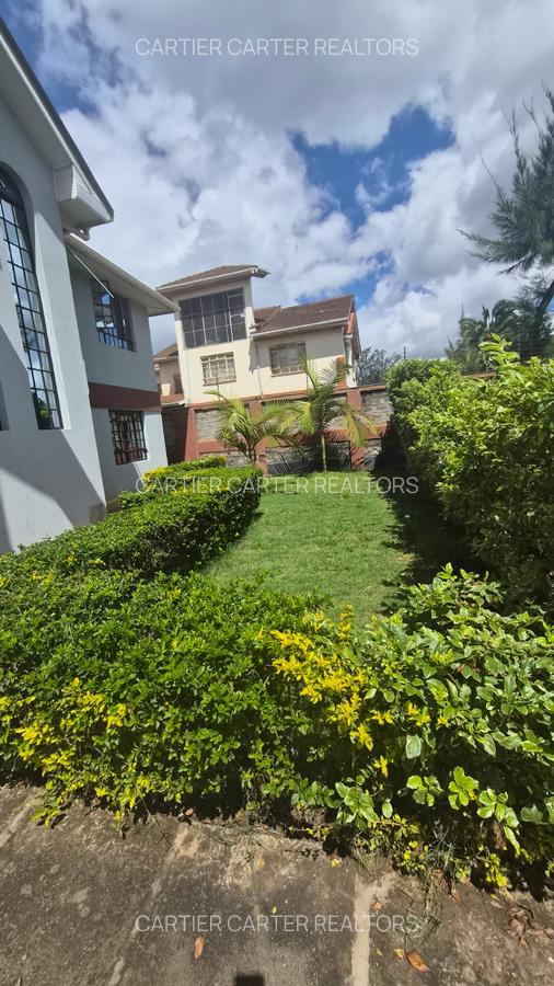 5 Bed House with En Suite in Garden Estate - 9