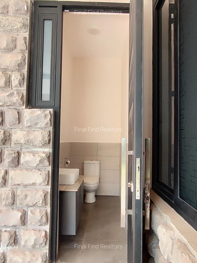 7 Bed House with En Suite in Ruiru - 11