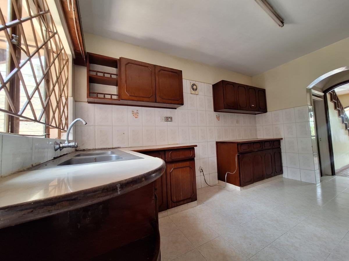 4 Bed Townhouse with En Suite at Kileleshwa - 16