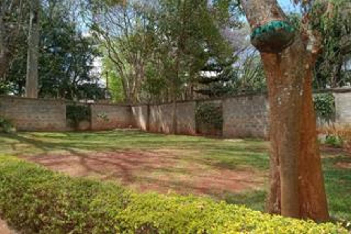 5 Bed Townhouse with En Suite at Lavington Green - 15