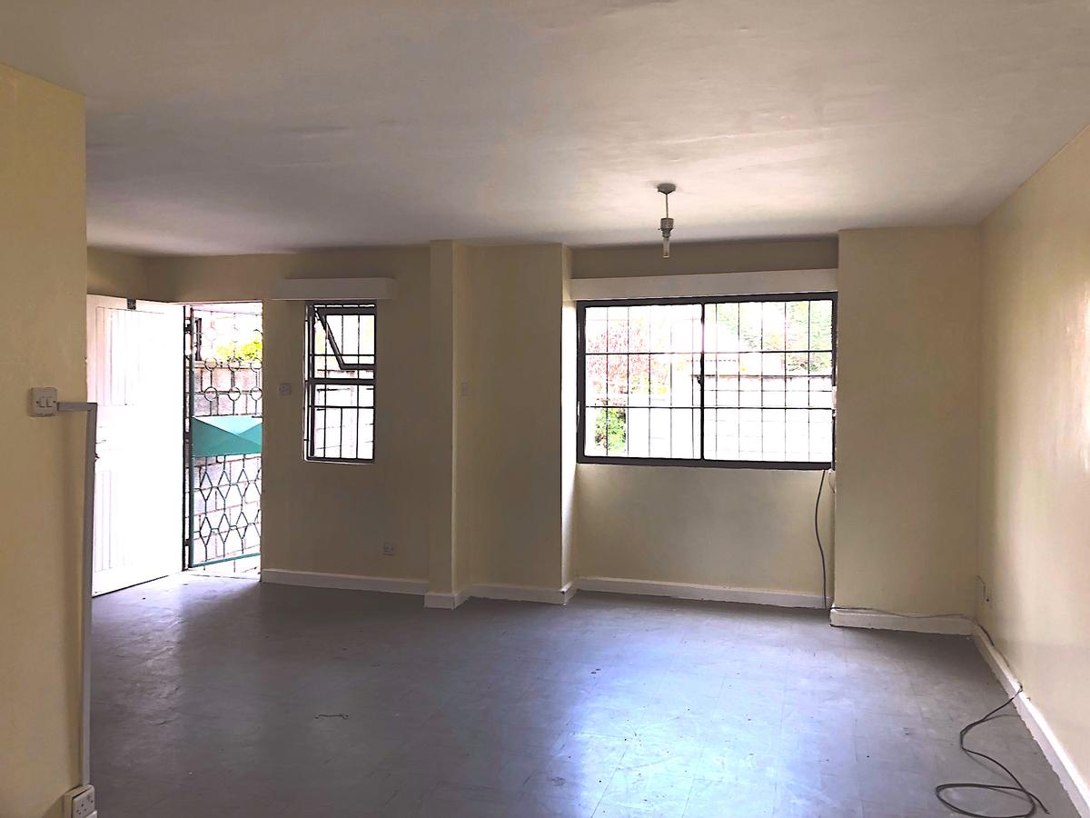 3 Bed Townhouse with En Suite at Nyayo Embakasi - 1