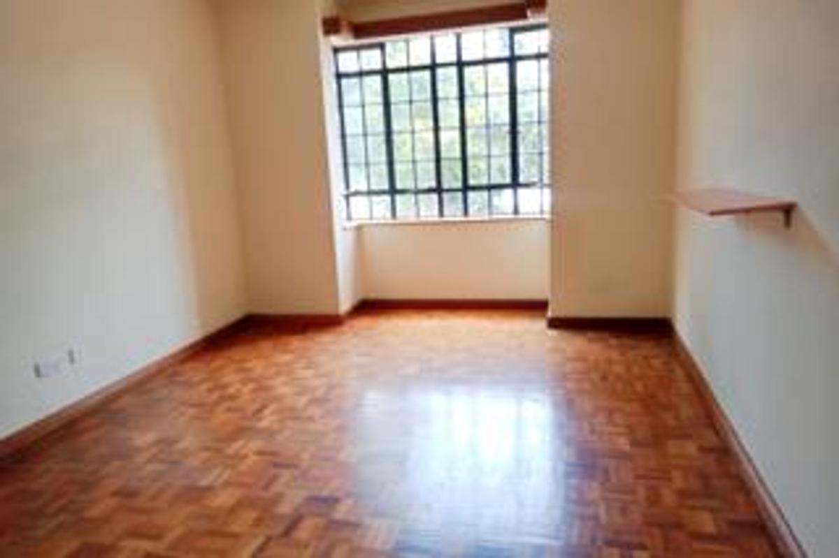 5 Bed Apartment with En Suite at Rhapta Road - 12