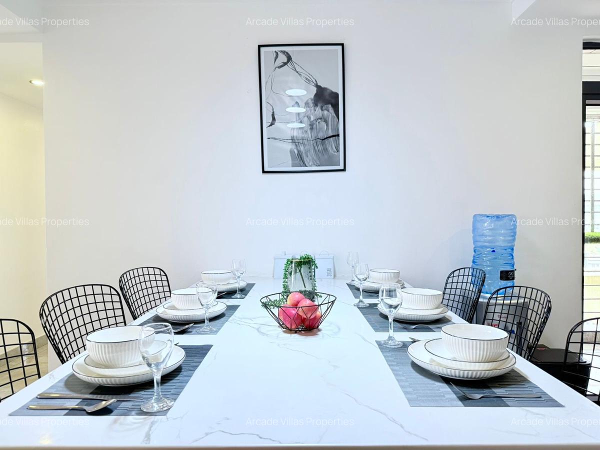 Serviced 3 Bed Apartment with En Suite in Kilimani - 8