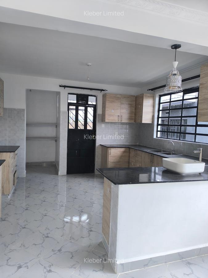 3 Bed House with En Suite in Kitengela - 6