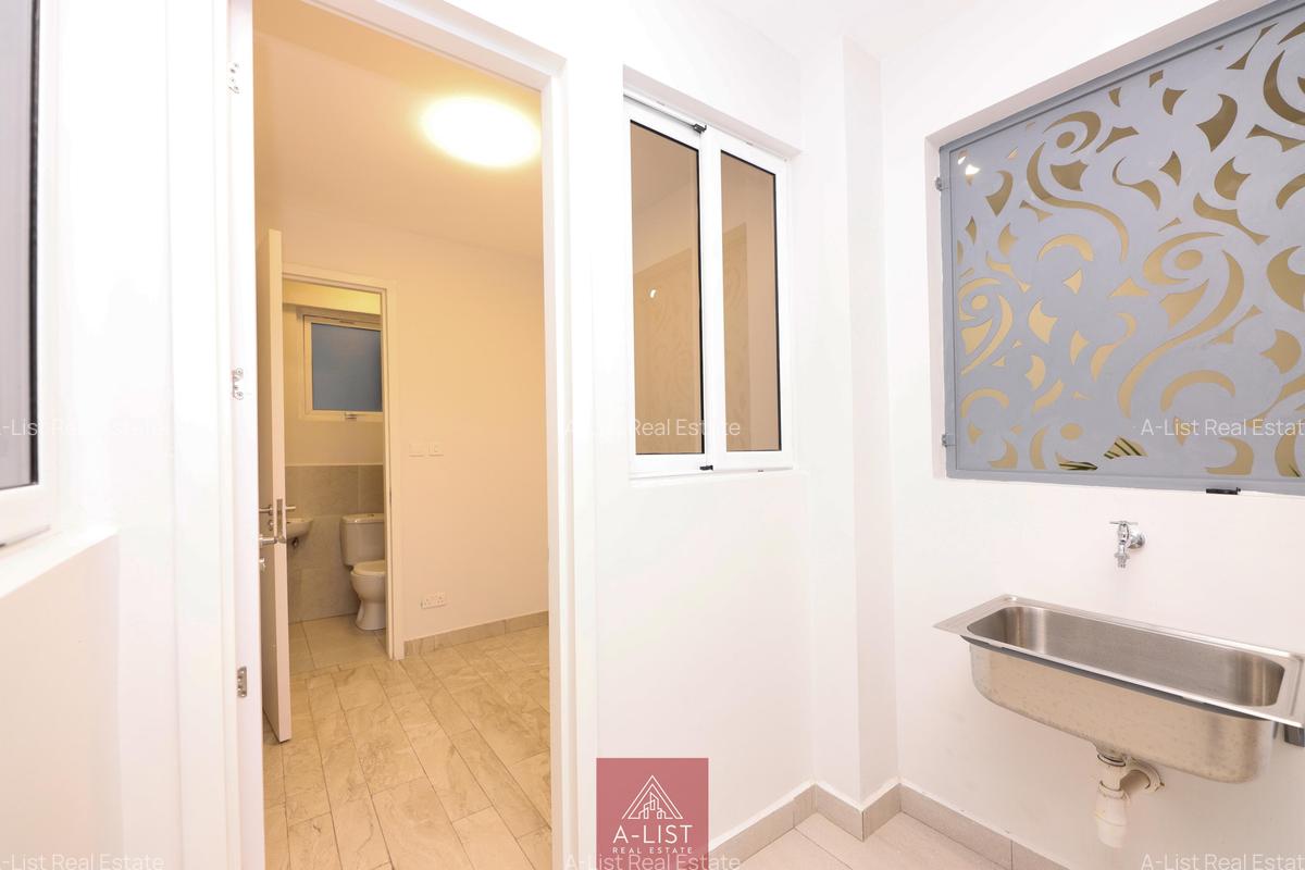 2 Bed Apartment with En Suite at Nyeri Road - 4