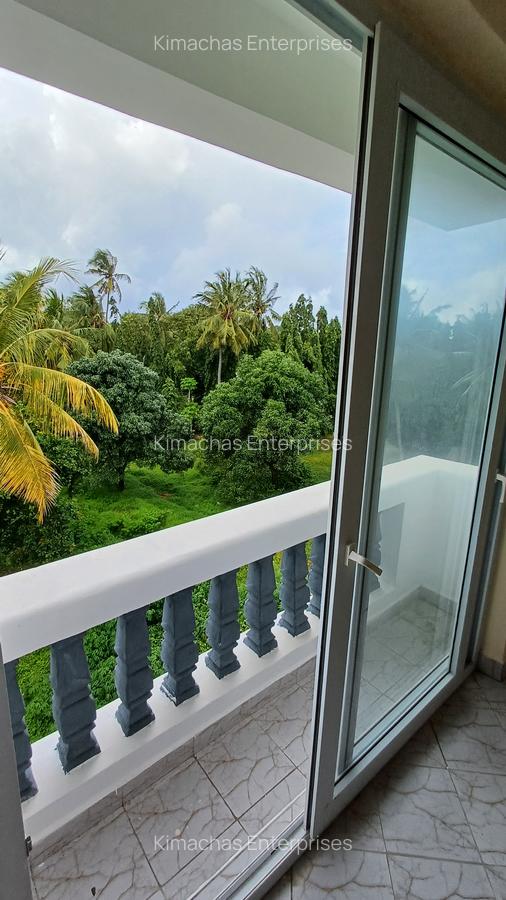 2 Bed Apartment with En Suite at Mtwapa Town - 14