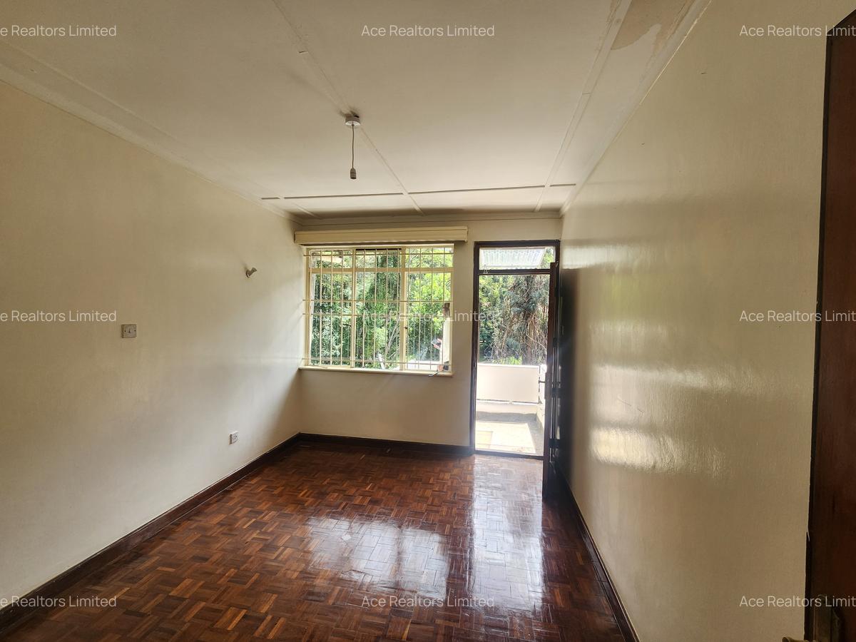 4 Bed Townhouse with En Suite at Laikipia Road - 11