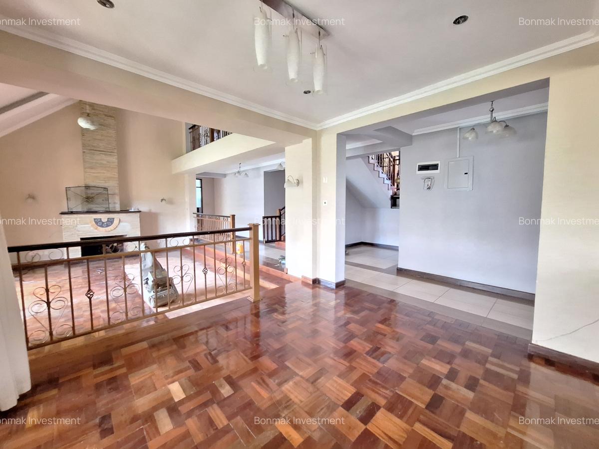 4 Bed Townhouse with En Suite at Rossylin Lone Tree - 6