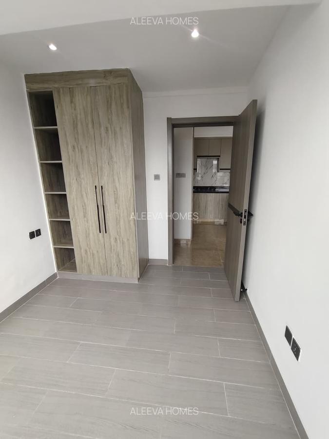 1 Bed Apartment with Gym in Kilimani - 10